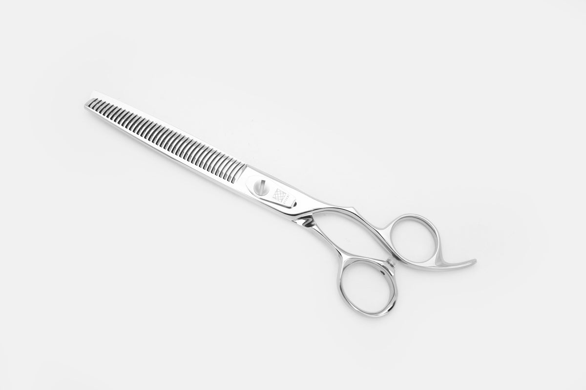 Utsumi Speedy 2 professional dog grooming thinner scissors offset closed